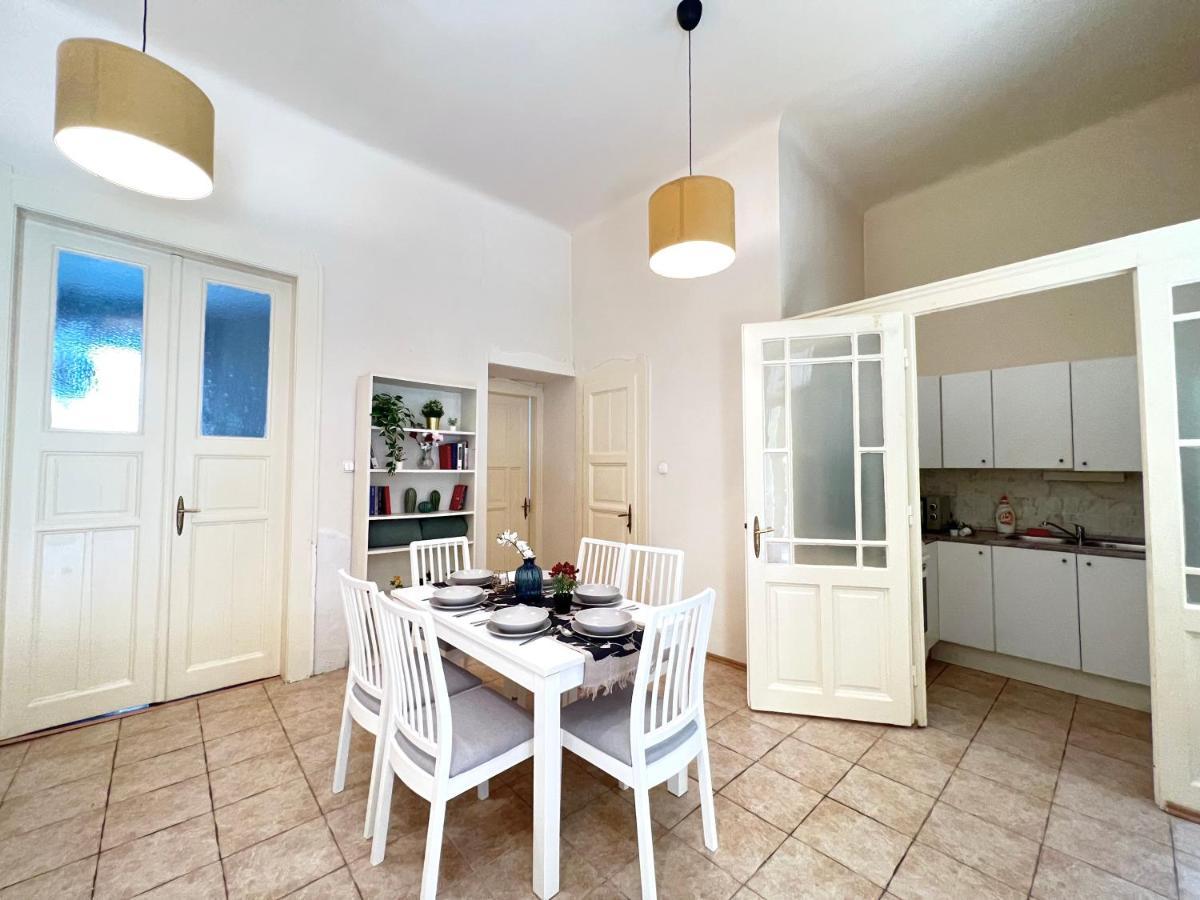 Hogyes Endre Apartment Будапеща Екстериор снимка